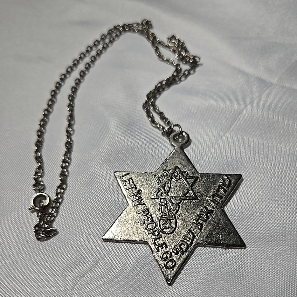 Vintage USSR PRISONER OF CONSCIENCE SILVER STAR NECKLACE